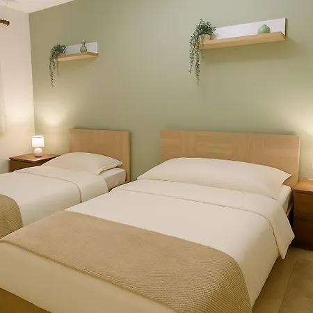 Bellis Center * Tirana